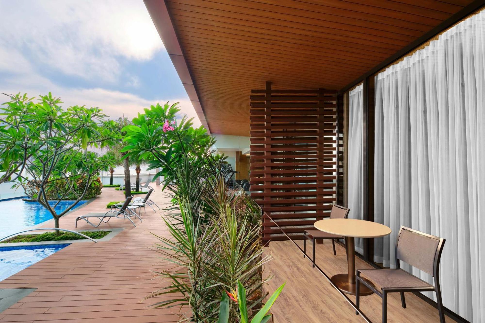 Batam Marriott Hotel Harbour Bay Nagoya Dış mekan fotoğraf
